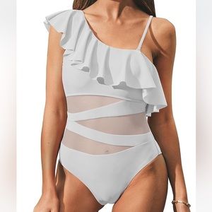 White One Shoulder Ruffle Swimsuit size XL